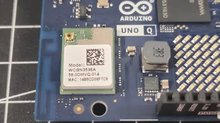 Funkmodul WCBN3536A am Arduino UNO Q