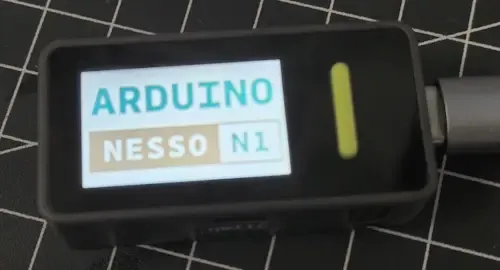 Logo auf dem 1,4 Zoll IPS Display des Arduino Nesso N1