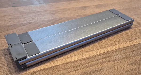 M57 - Laptopständer - Dockingstation - Zusammengeklappt