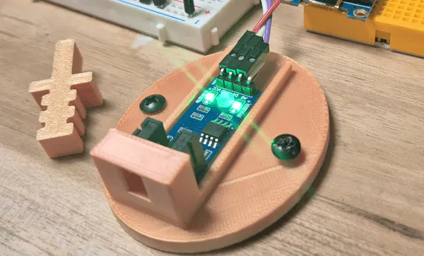 Halter - Gabellichtschranke mit Steg - Kontakt offen