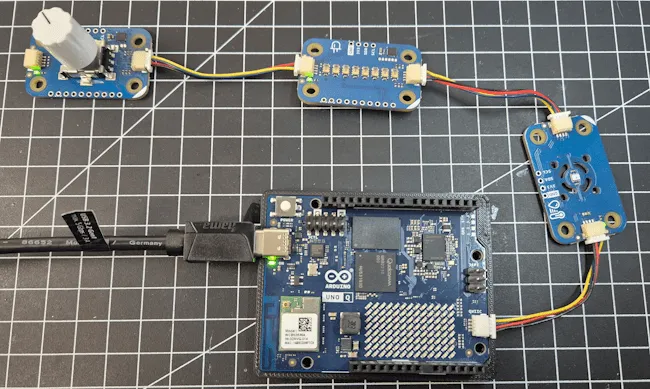 Arduino UNO Q mit Modulinos