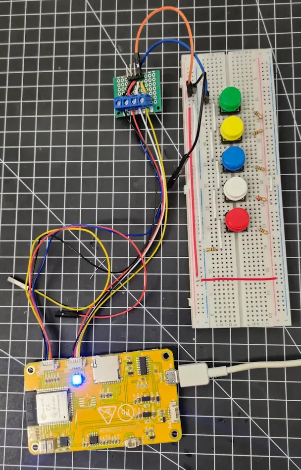 Cheap Yellow Display - ESP32-2432S028 - mit Widerstandsleiter und Taster1771485193